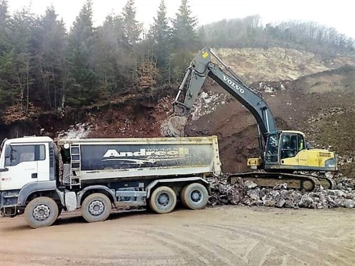 Izigravaju zakon, duguju za porez, zagađuju okolinu, pa tuže mještane